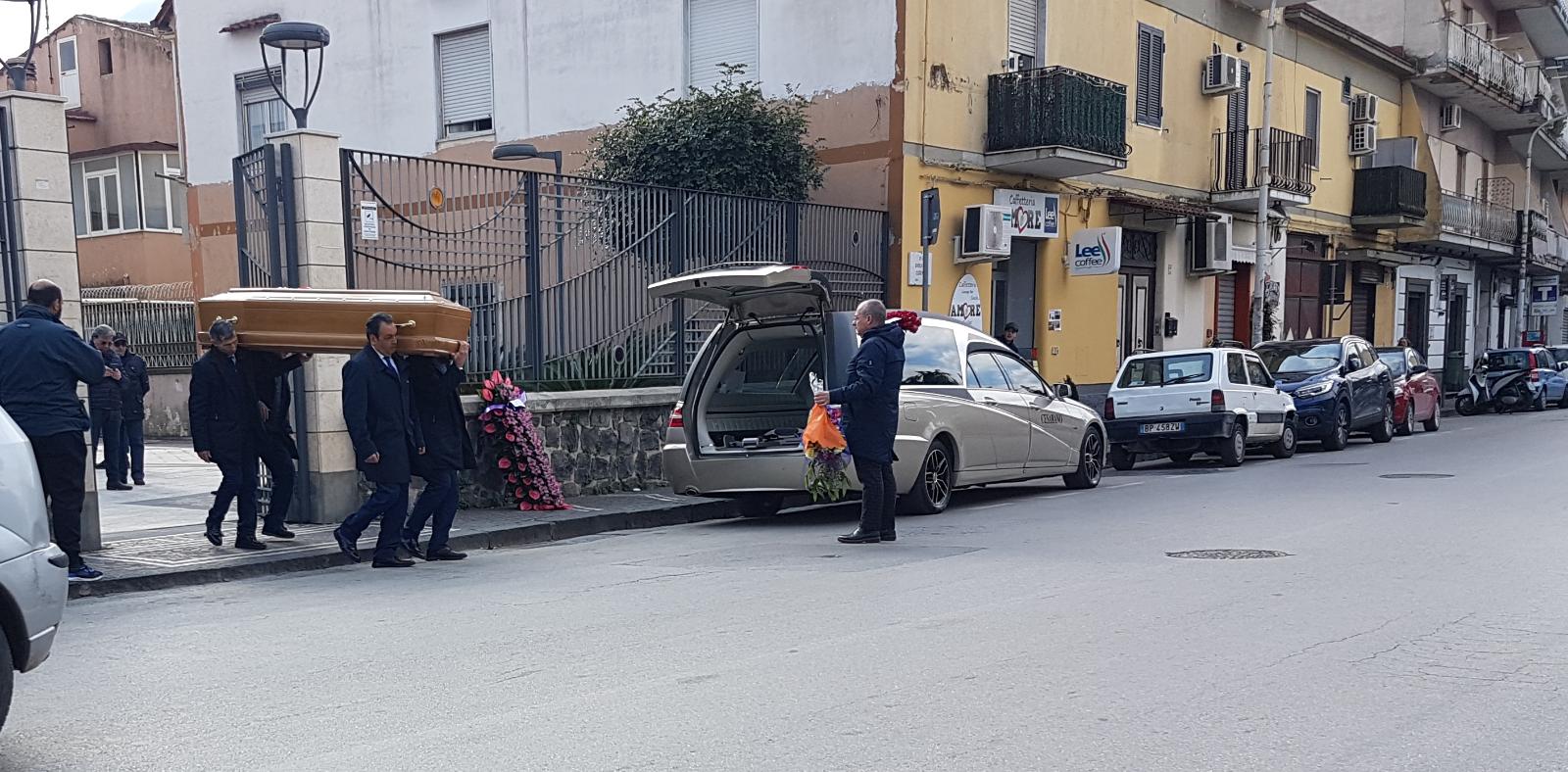 Castellammare, addio Patrizia: dolore e commozione per la donna morta in autostrada 
