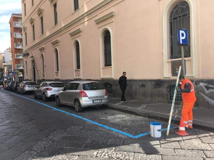 Castellammare, rivoluzione parcheggi: via le strisce bianche dal centro della cittÃ 