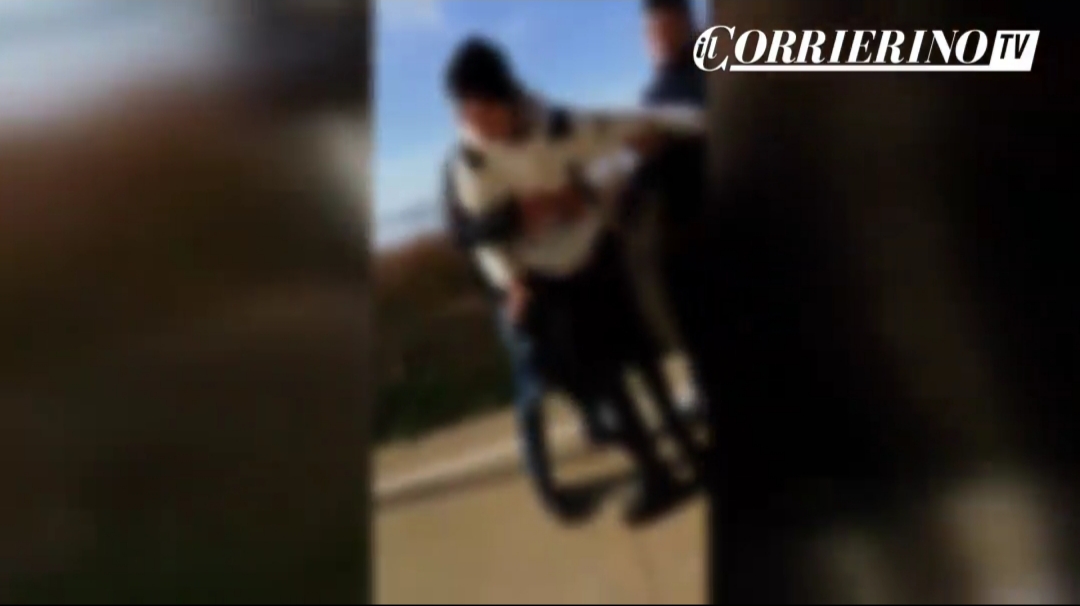 Castellammare, baby gang picchia un ragazzino sul lungomare: aperta un'inchiesta 