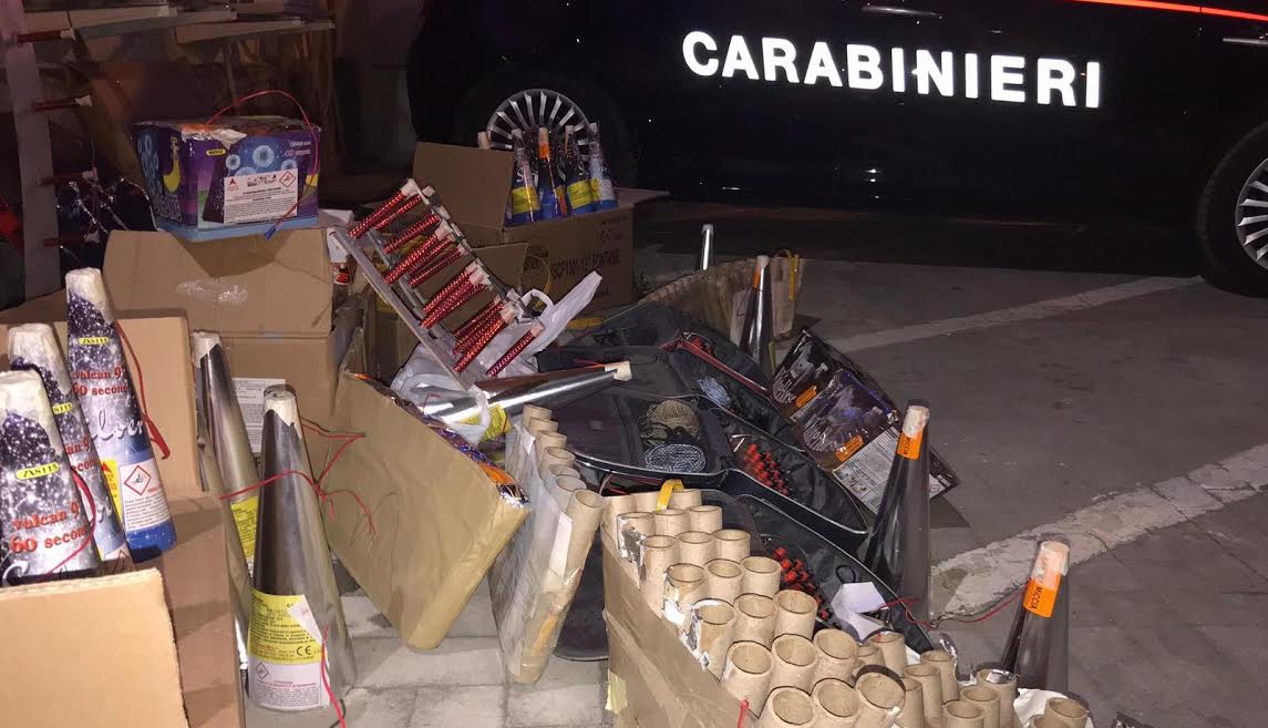 Torre Annunziata, nascondeva materiale esplosivo al Rione Poverelli: scoperto