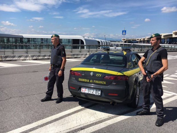 Torre Annunziata, traffico di droga dall'Albania gestito dal boss Tamarisco: arrestati narcos e un imprenditore