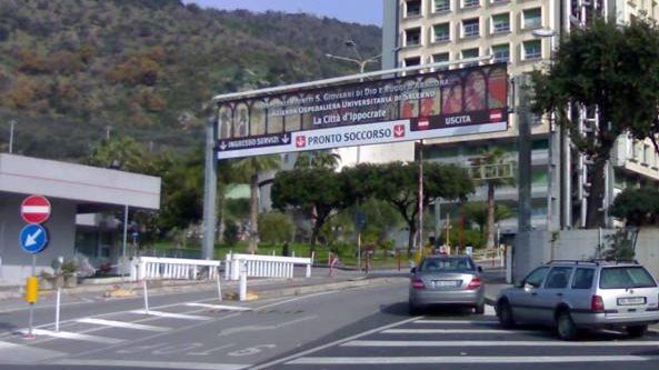 Castellammare, muore dopo un intervento all'addome a Salerno: 22 indagati in ospedale 
