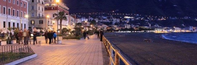 Castellammare, estate flop da 80 mila euro con tre spettacoli e Cimmino rinuncia al cantante nazionale 