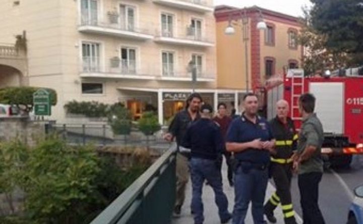 Sorrento, giovane precipita nel vallone dei Mulini: inchiesta sulla morte
