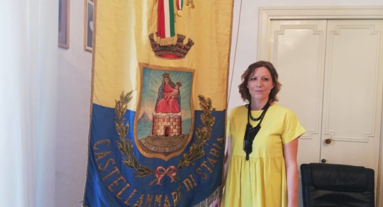 Castellammare, ragazzo picchiato da un compagno di scuola. L'assessore Esposito: 