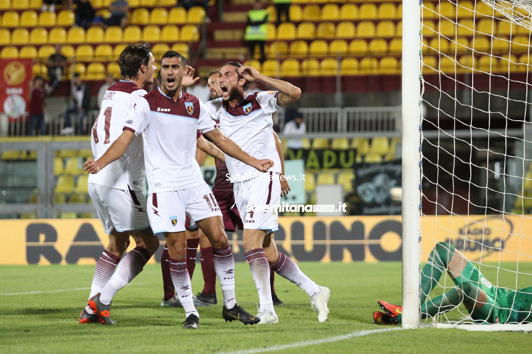 Salernitana, vince nel recupero 3 a 2 il risultato finale. Gol e emozioni al Picchi di Livorno