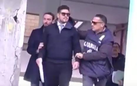 Castellammare, il tesoro dell'hacker sotto il materasso: scatta il maxi sequestro 