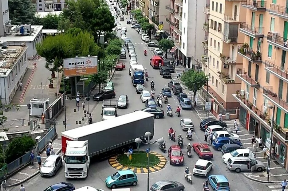 Castellammare, ogni estate senza acqua la protesta delle famiglie: 'Un'emergenza continua, basta'