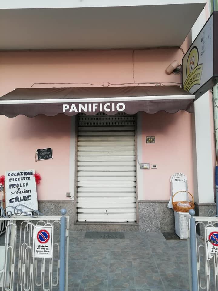 Pompei, il cuore dei panificatori Esposito e Sorrentino. Pane gratis a chi ne ha bisogno
