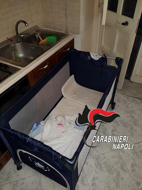 Segregata in casa dal compagno, donna incinta senza cibo per la sua bimba