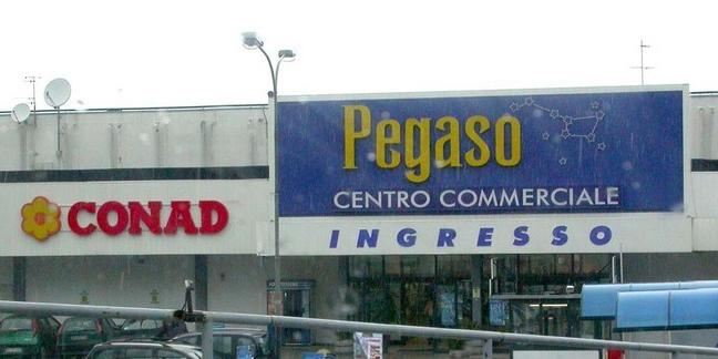 Pagani: rapina al Centro Commerciale Pegaso