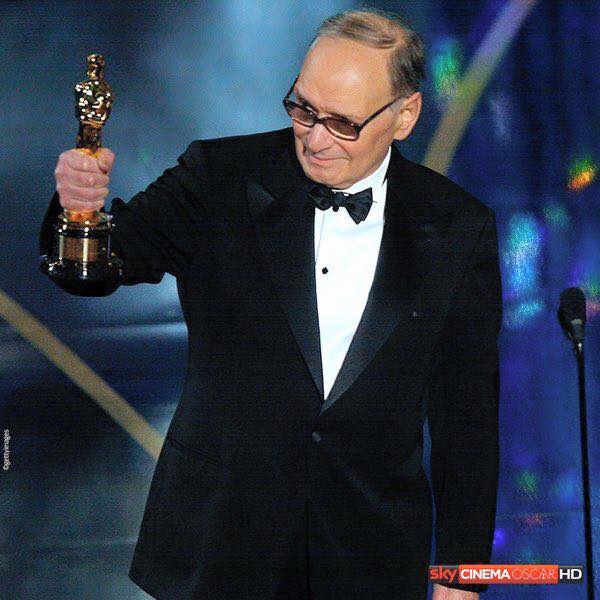 Ennio Morricone, premio Oscar per la colonna sonora di 