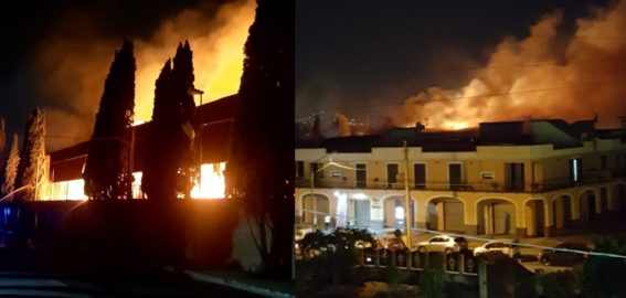 Scafati, vasto incendio in una fabbrica: aperta un'inchiesta 