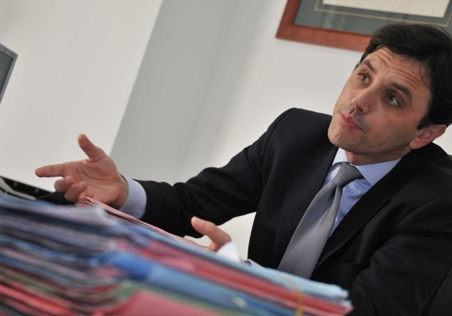 Ercolano, resta in sella il sindaco Bonajuto. Ritirata la sfiducia