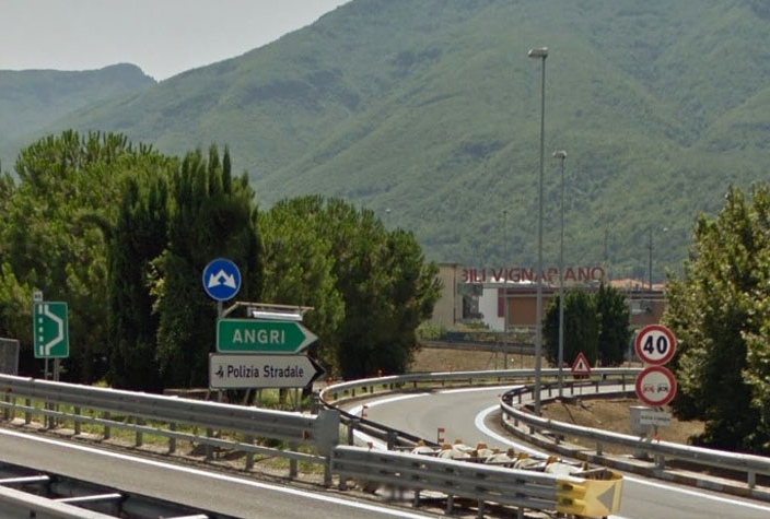 Incidente in autostrada, maxi tamponamento all'uscita di Angri 