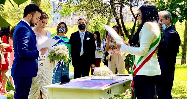 Sant'Antonio Abate, matrimonio post Covid: le prime nozze nel Parco 