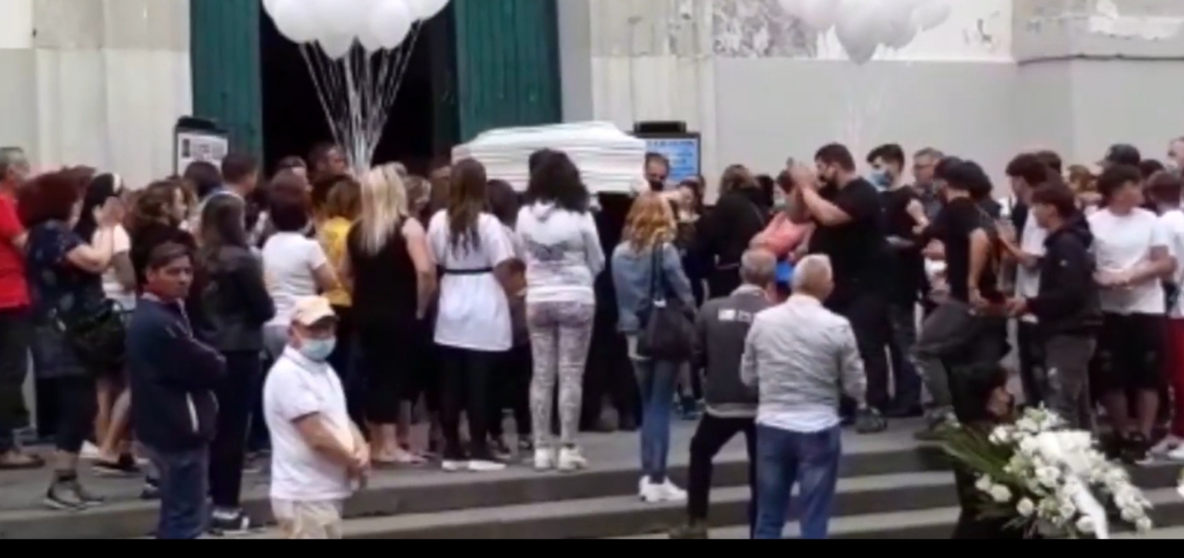 L'addio a Giuseppe, morto a 14 anni: 'Non ci sono parole per questo dolore'
