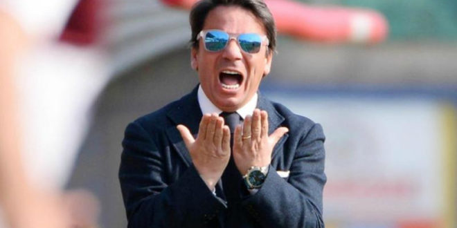 Avellino, silurato Eziolino Capuano