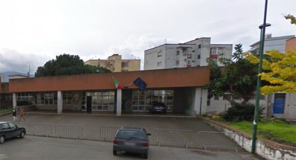 Torre Annunziata, scuola e finanziamenti: al via restyling di palestra e auditorium 