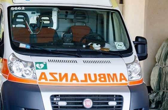 Tragedia a Napoli, ragazza si lancia dal sedicesimo piano al Centro direzionale 