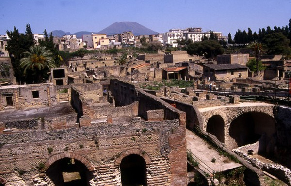 Ercolano, non c'Ã¨ due senza tre: ricandidata a Capitale della Cultura