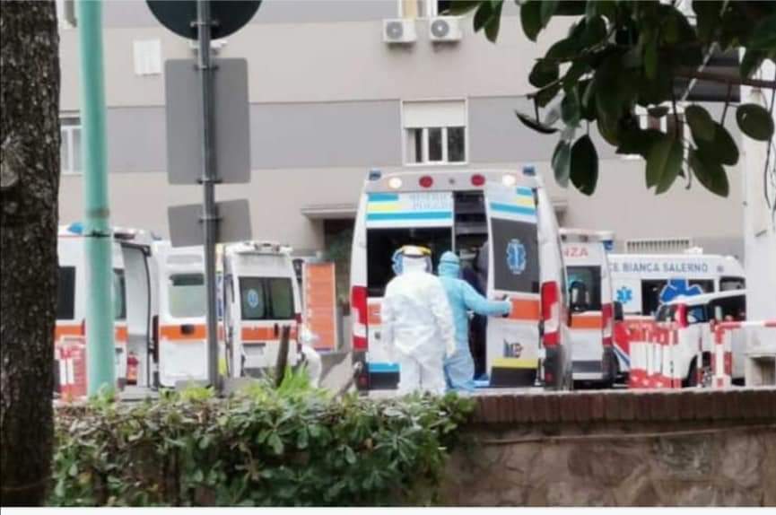Castellammare, morto in attesa di un'ambulanza il genero: 'Quattro ore di agonia'