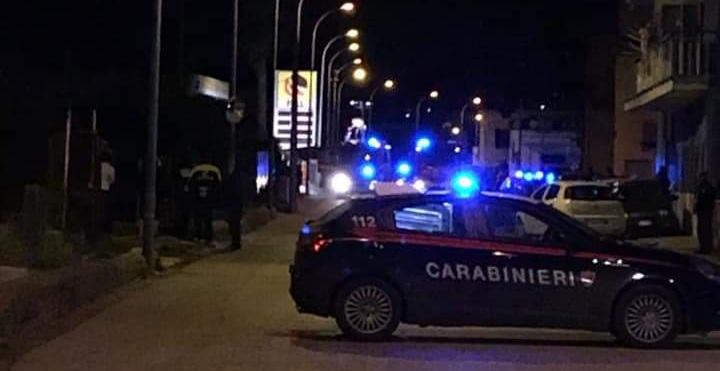 Terrore a Rovigliano in una stazione di benzina, aperta un'inchiesta: è stata una bomba