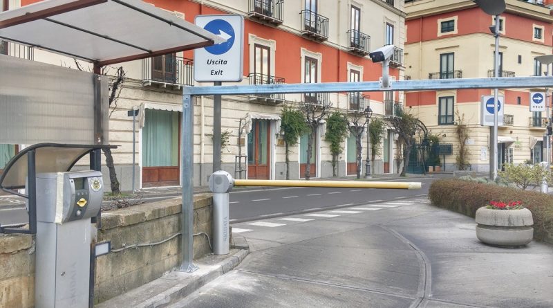 Sorrento, avviso pubblico per l'assegnazione di abbonamenti presso il parcheggio comunale Achille Lauro