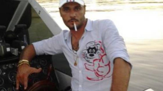 Castellammare, le mani dei d'Alessandro sulla movida: Spagnuolo voleva il rapper Fred De Palma 