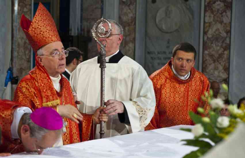 Da Castellammare a Sorrento, la Chiesa ricorda il Vescovo Cece ad un anno dalla scomparsa
