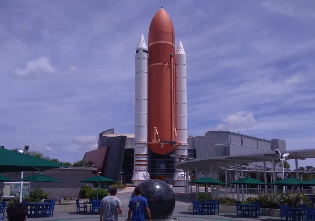 Castellammare nello spazio, i simboli della città in un razzo della Nasa