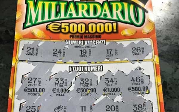 Gratta e vinci da 500 mila euro, il tabaccaio fugge con il biglietto di un anziano 