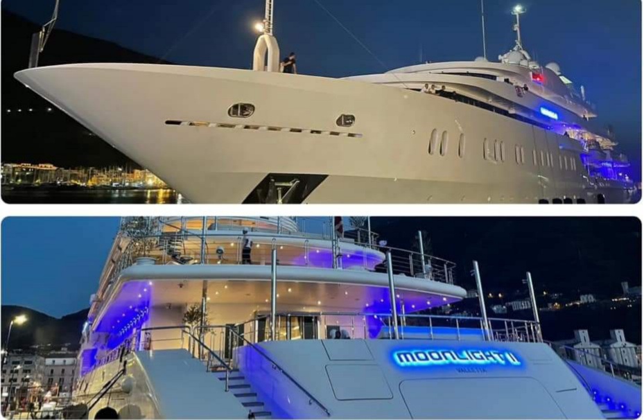 Castellammare, continua l'estate d'oro di yacht e turisti 