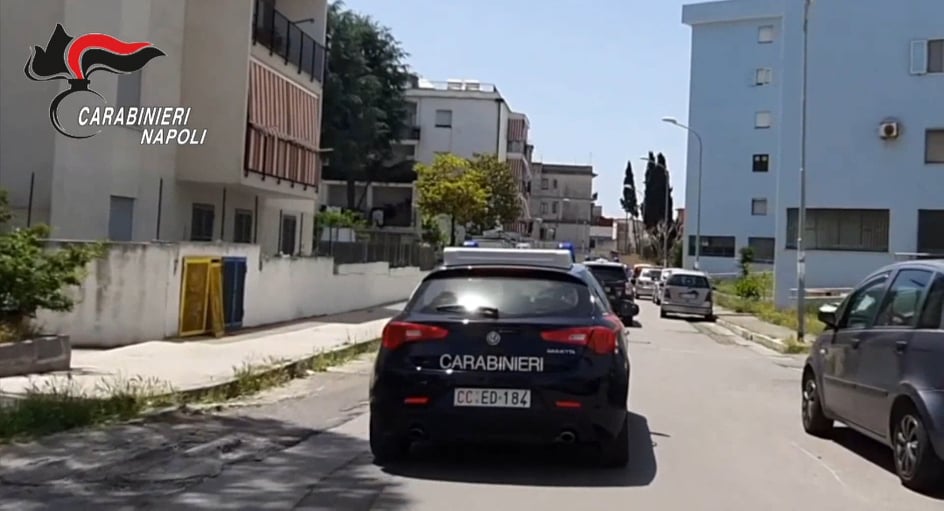 Torre Annunziata, Gionta e Quarto Sistema clan in guerra: 19 arresti con il boss Valentino Gionta