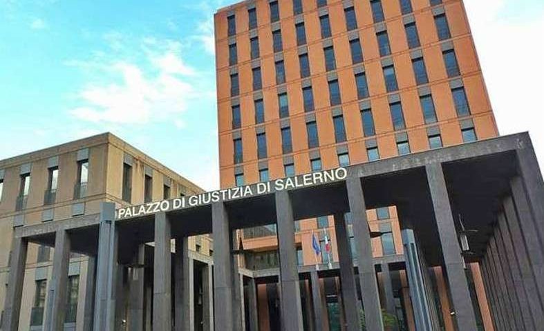 Corruzione al Tribunale di Salerno, arrestato ex pm e tre imprenditori 