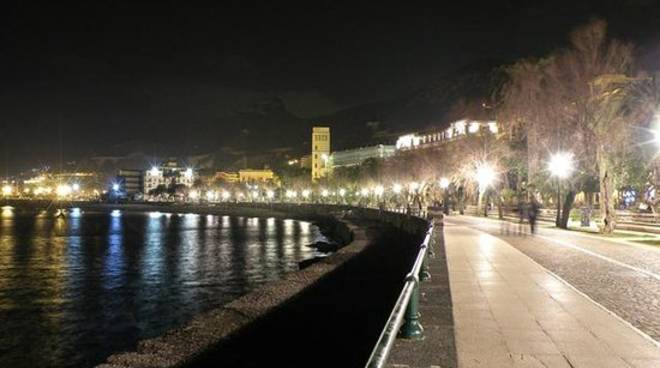 Castellammare, movida violenta: tre ragazzi stabiesi feriti a Salerno