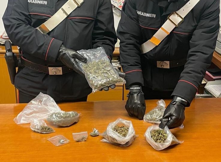 Mezzo chilo di marijuana in auto, a Boscoreale arrestati in due