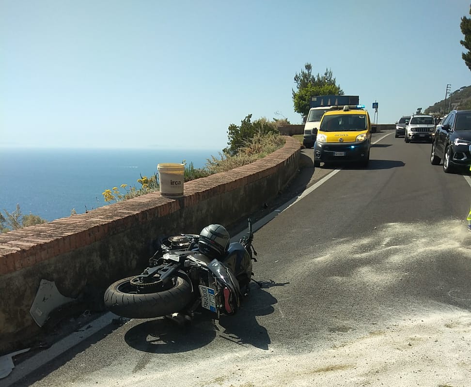 Incidente sulla Statale sorrentina, gravi due feriti