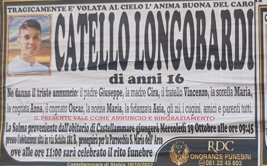 Castellammare, morto a 16 anni: il giorno dell'addio a Catello