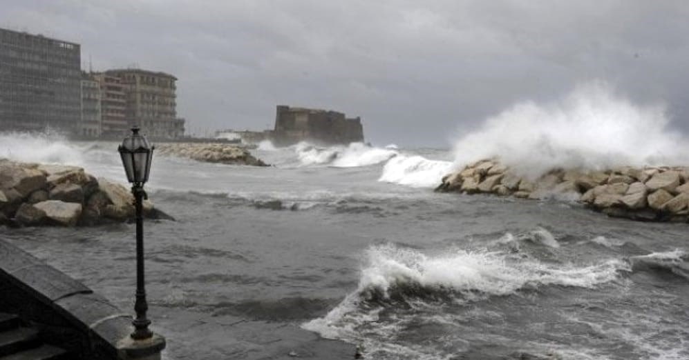 Maltempo. Prorogata allerta meteo in Campania