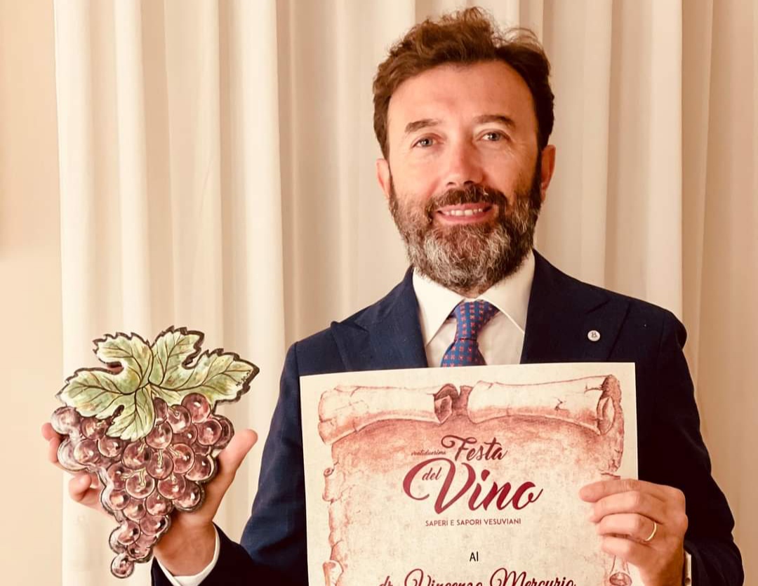 Castellammare, è stabiese il miglior enologo d'Italia: oscar a Vincenzo Mercurio 