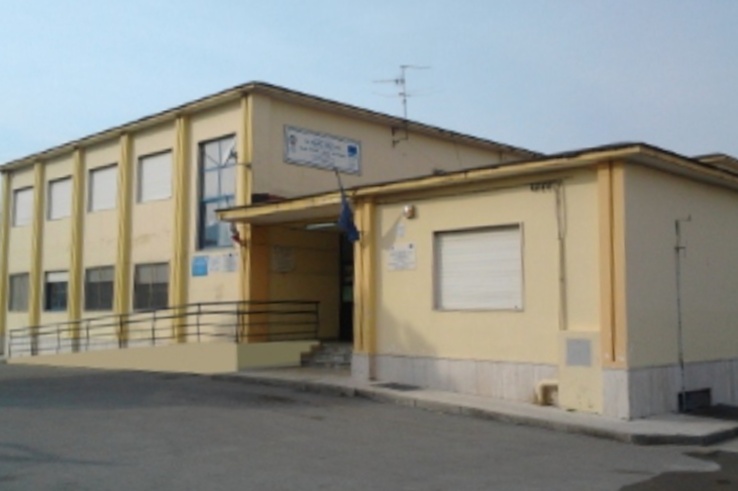 Castellammare, festa della Luce per il Natale a scuola 