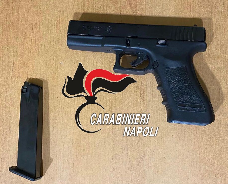 Ragazzino con una pistola a salve per festeggiare Capodanno, denunciato