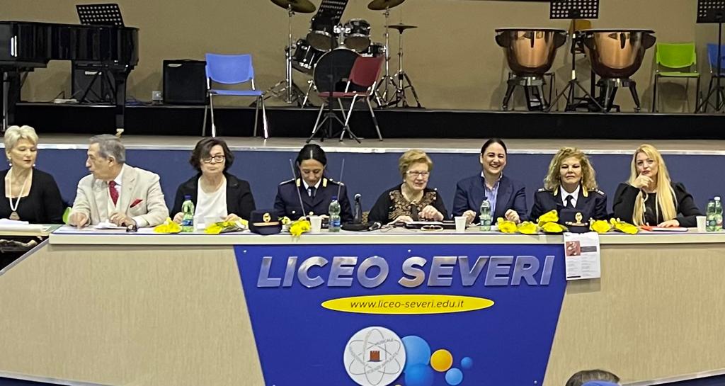 Castellammare, al Liceo Severi convegno sulle sulle libertà violate e i diritti negati alle donne e ai minori
