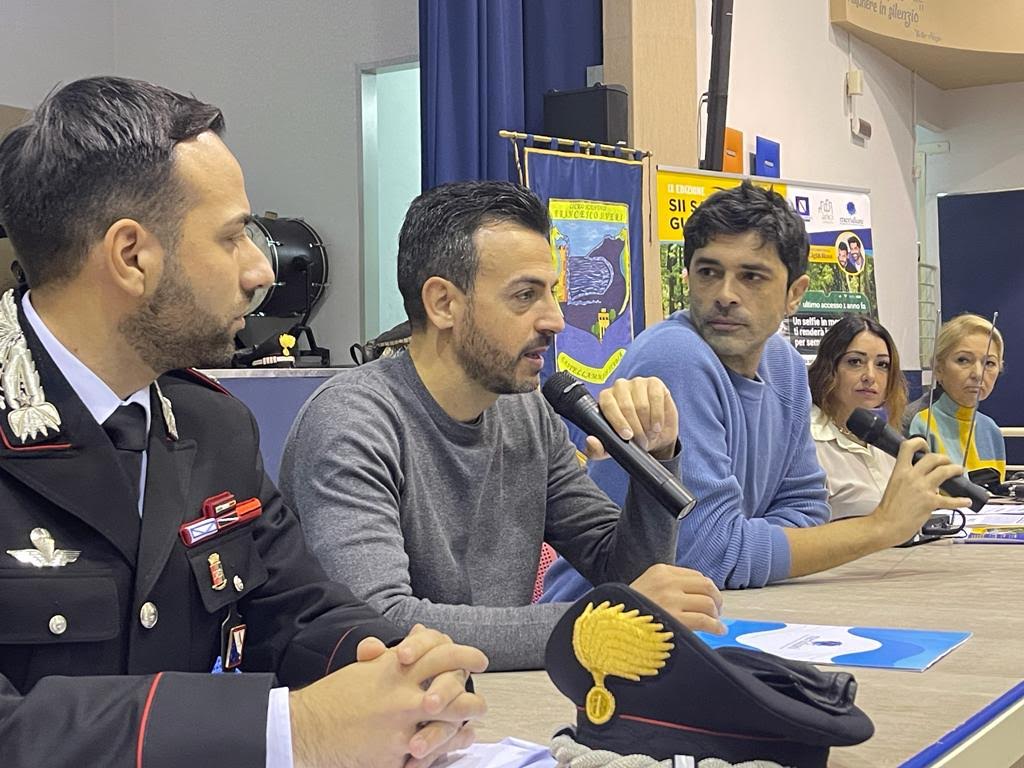 Castellammare, incidenti tra giovanissimi: a scuola 'Guida sicuro'