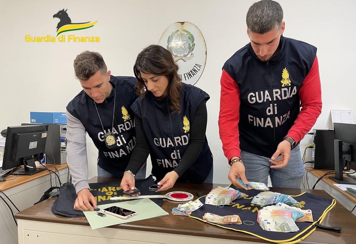 Da Gragnano la cocaina per la movida, gli affari di Di Martino e Carfora 