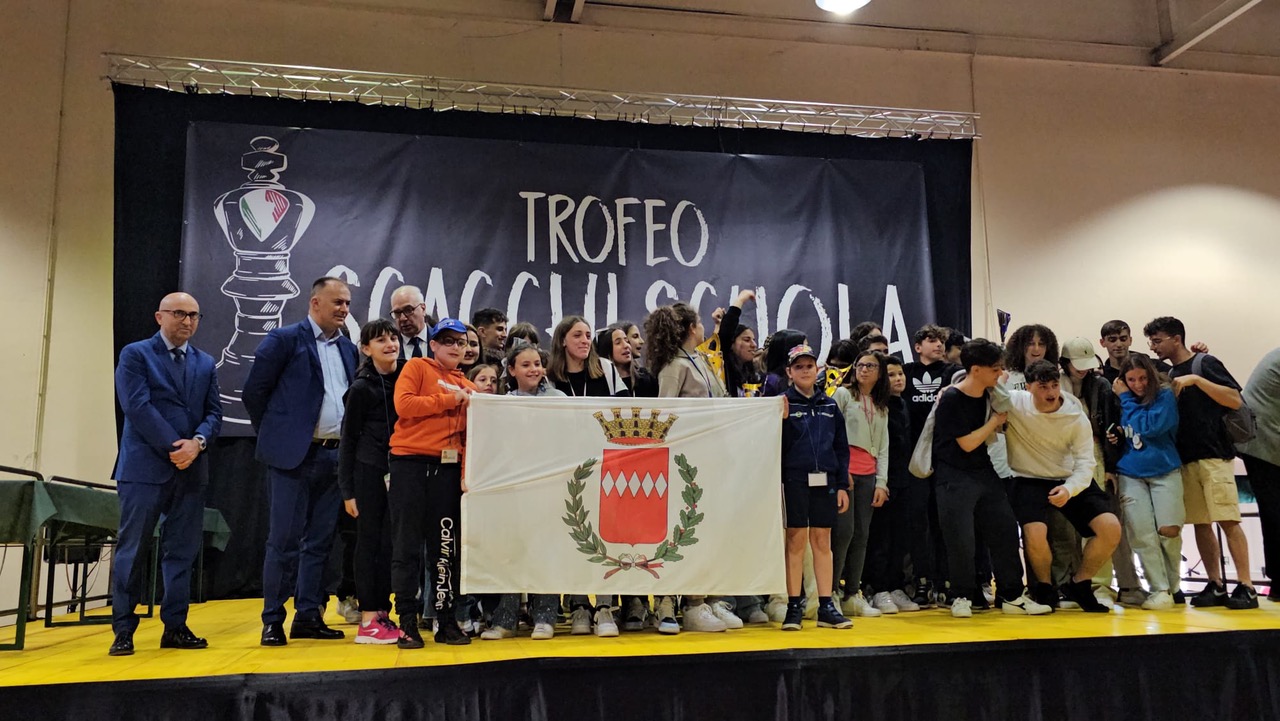 Sorrento, pioggia di medaglie per I.C. Sorrento e Liceo Salveminini