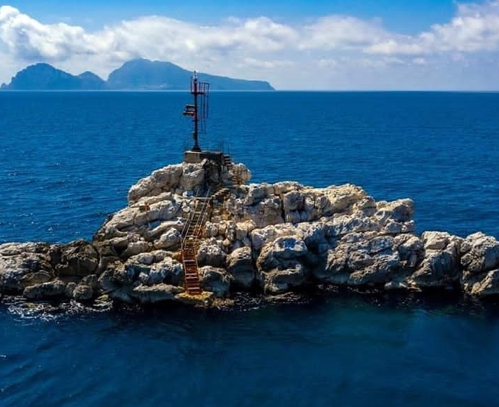 Tutela del mare e tesori ambientali, a Punta Campanella vertice per difenderli