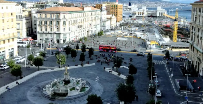 Napoli, ragazzo ucciso a Piazza Municipio: un musicista di 24 anni
