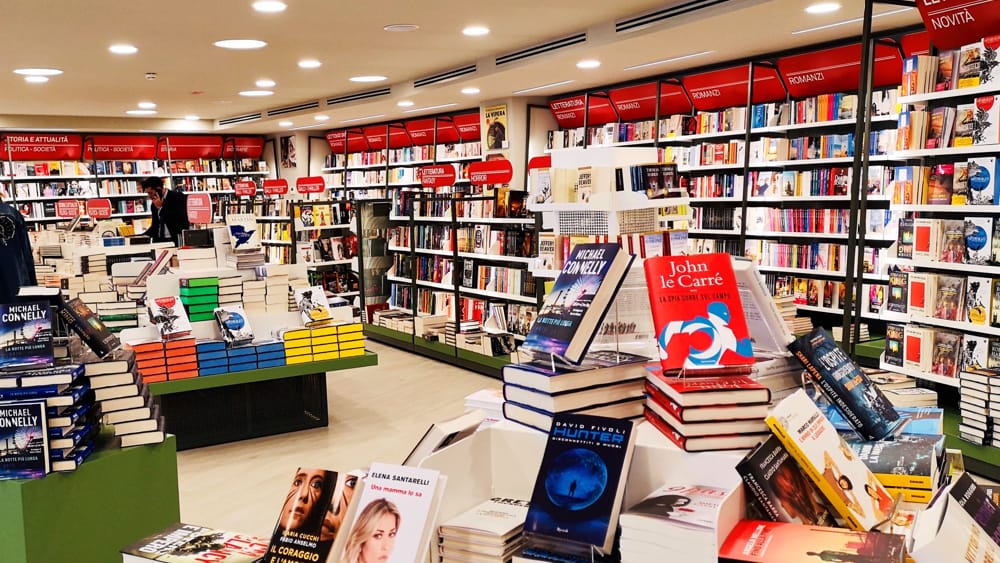 A Napoli la libreria Mondadori più grande d'Italia 